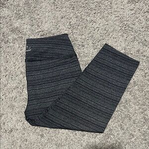 Beyond Yoga Charcoal and Light Gray Leggings